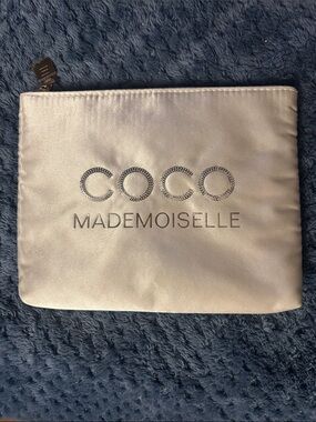 CHANEL COCO MADEMOISELLE Metallic Silver Zip Cosmetic Pouch
